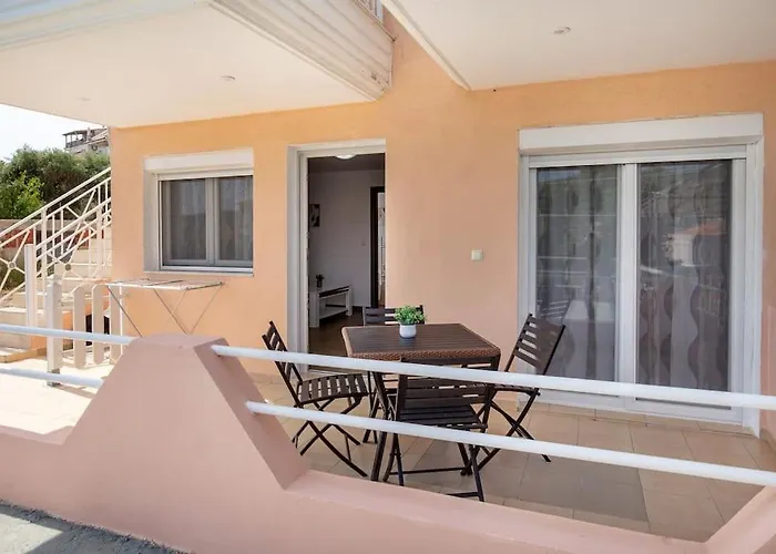 House Litsa 3 Apartamento *