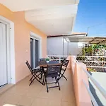 Apartman House Litsa 3