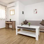 House Litsa 3 * Potósz