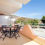 Apartman House Litsa 3