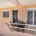Apartman House Litsa 3 *