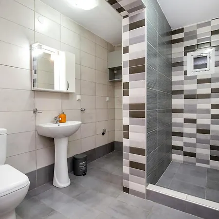 House Litsa 3 *
