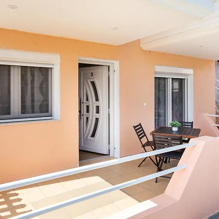 Apartment House Litsa 3