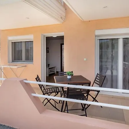 House Litsa 3 Apartment *