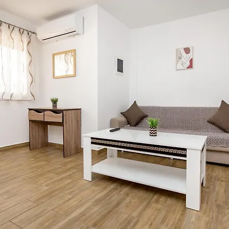 House Litsa 3 Apartment