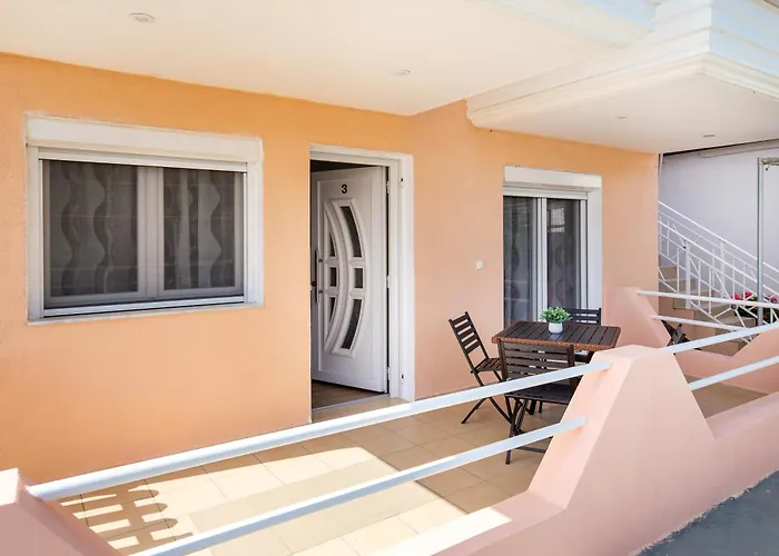 Apartment House Litsa 3