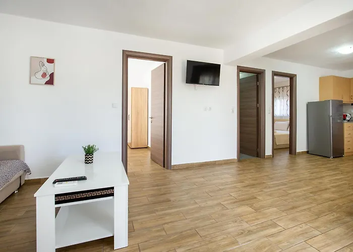 Apartment House Litsa 3 Potos